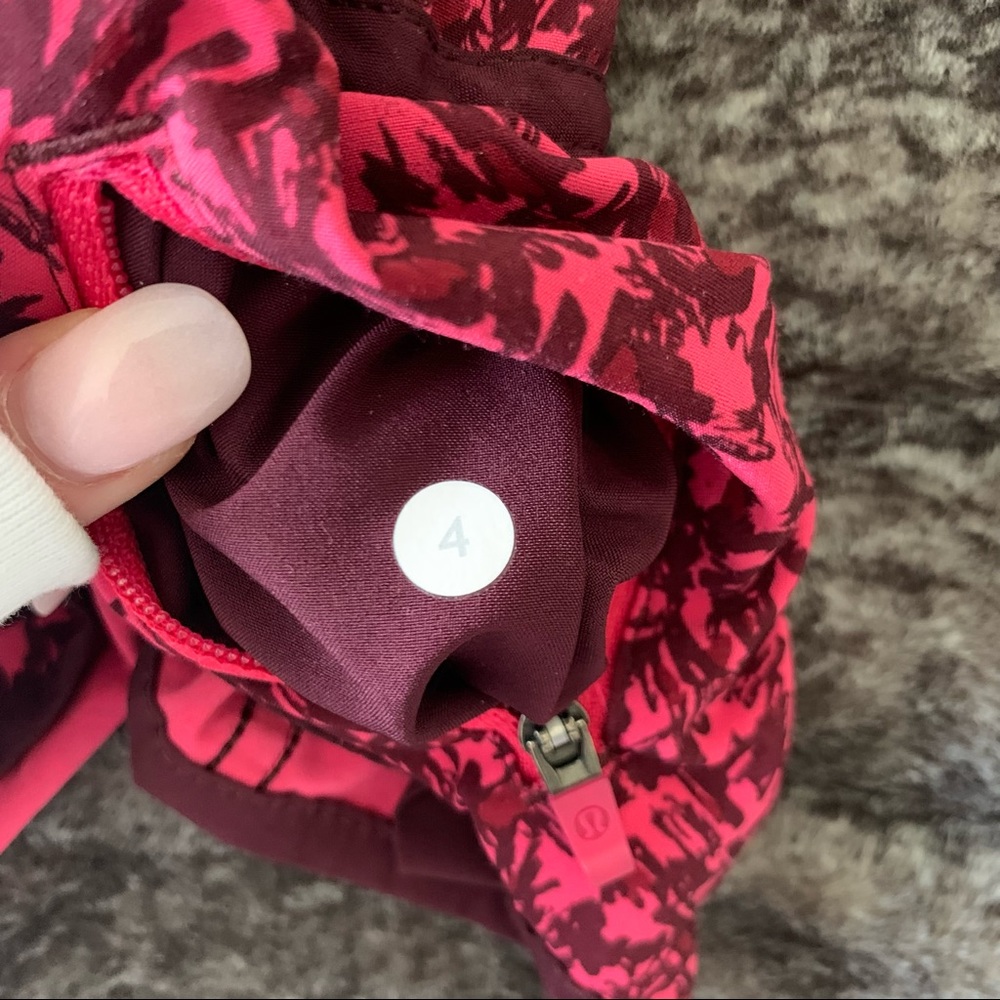 Lululemon Tracker Shorts - Picture 6 of 10